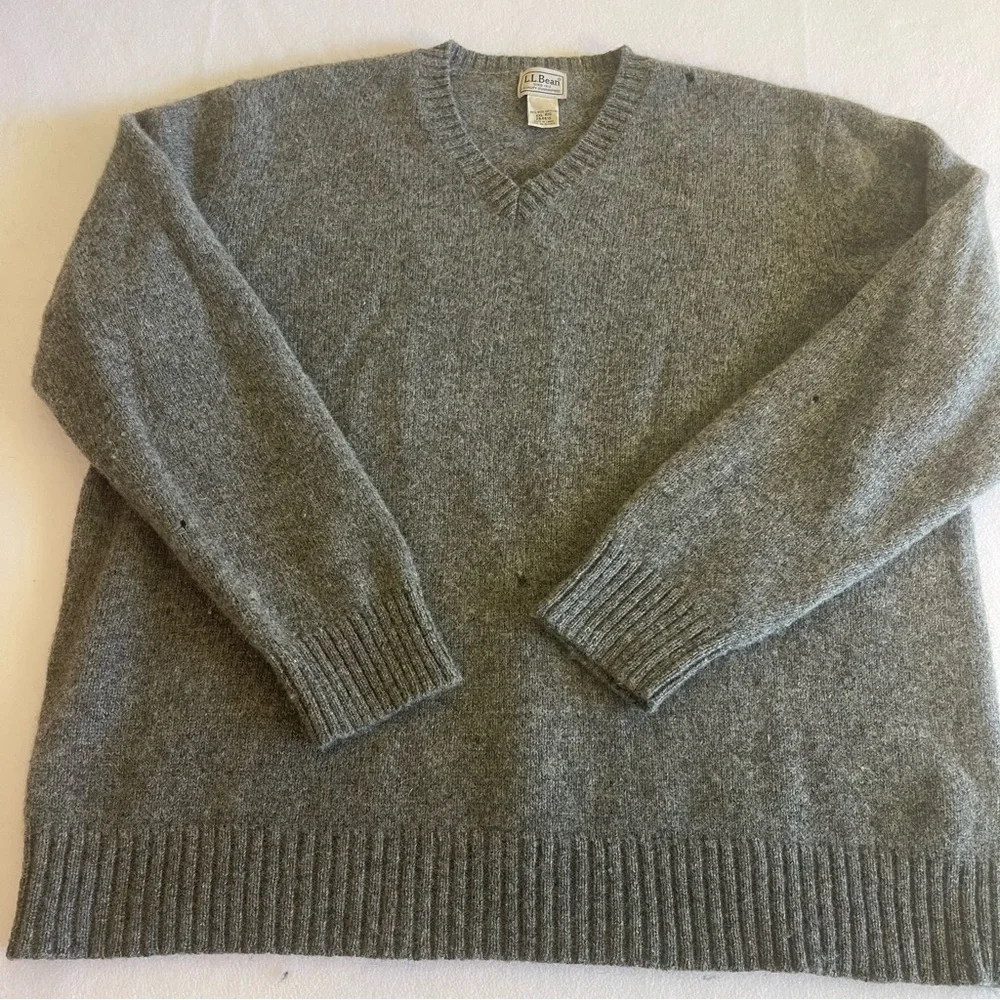 L.L.Bean XXL 100% Shetland Wool Gray V Neck Sweater Heritage Outdoors Repair